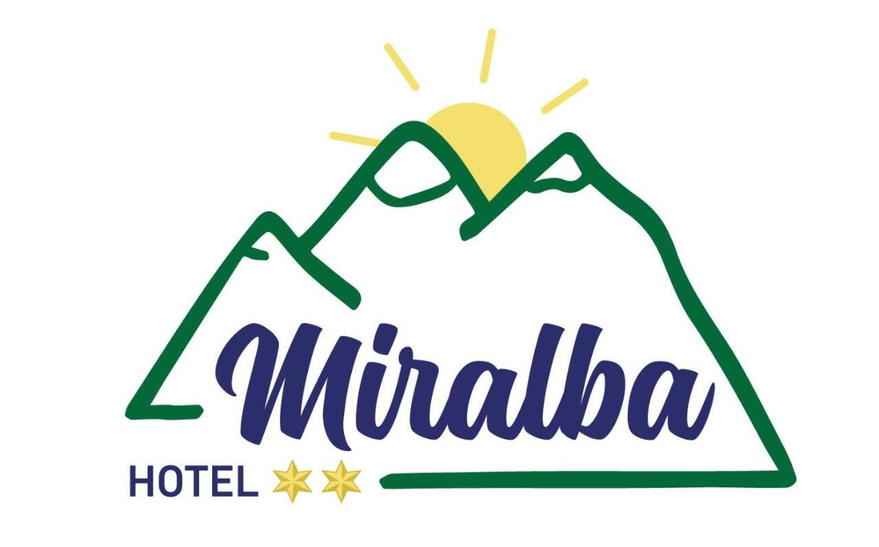 Hotel Miralba Alba De Los Cardanos Exterior photo